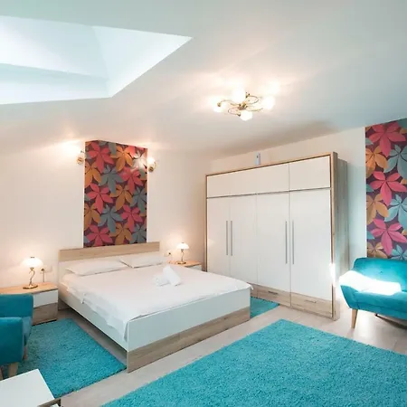 Queen Holiday Apartment Bucureşti Exterior foto
